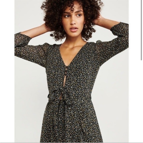 Abercrombie & Fitch Floral Long Sleeve Tie Front Midi Dress - Picture 2 of 10